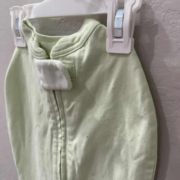 Woombie Green Baby Swaddle - Picture 2 of 7